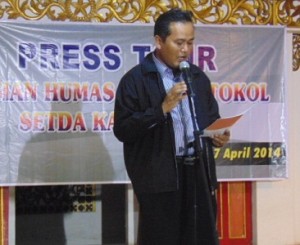 Narjo, Wakil Bupati Brebes saat memberikan sambutan dalam acara Resepsi Pers Tour di Taman Mini Indinesia Indah (TMII) Sabtu sore (26/4).